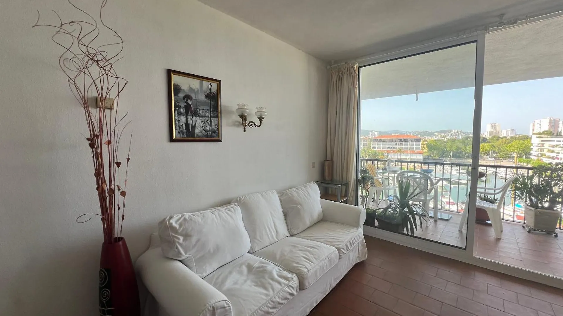 Apartamento En Puerto Con Terraza Y Vistas Al Mar Platja d'Aro Spain
